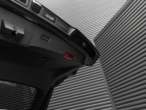 New 2026 Porsche Cayenne E-Hybrid Coupe image 32