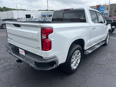 Used 2023 Chevrolet Silverado 1500 LTZ w/ LTZ Convenience Package II AWD/4WD image 9