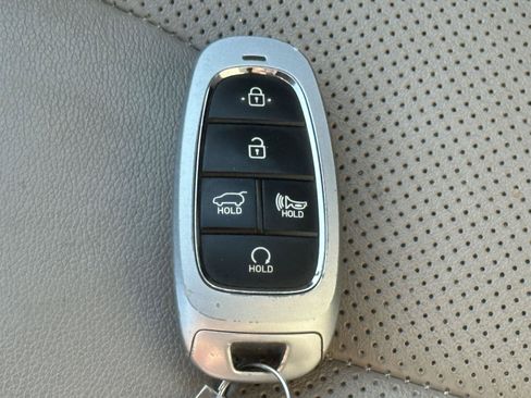 Used 2022 Hyundai Santa Fe SEL w/ Convenience + Premium Package FWD image 14