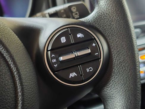 Used 2023 Kia Soul LX image 35