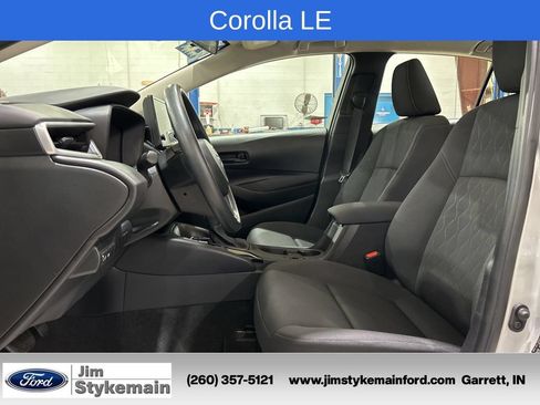 Used 2024 Toyota Corolla LE FWD image 14