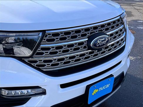 Used 2023 Ford Explorer Limited image 32