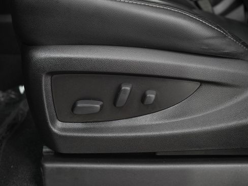 Used 2019 Chevrolet Suburban Premier AWD/4WD image 29
