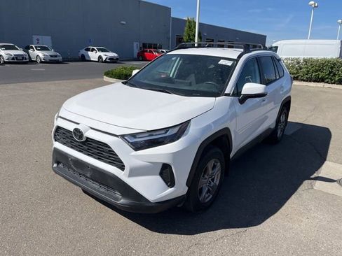 Used 2024 Toyota RAV4 XLE image 3