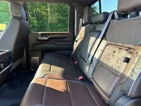 Used 2024 GMC Sierra 2500 Denali w/ Denali Reserve Package AWD/4WD image 20