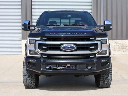 Used 2021 Ford F350 Platinum w/ Tremor Off-Road Package image 9