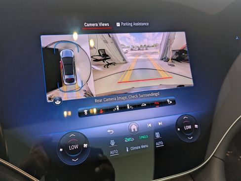 Used 2022 Mercedes-Benz EQS 580 4MATIC Sedan image 21