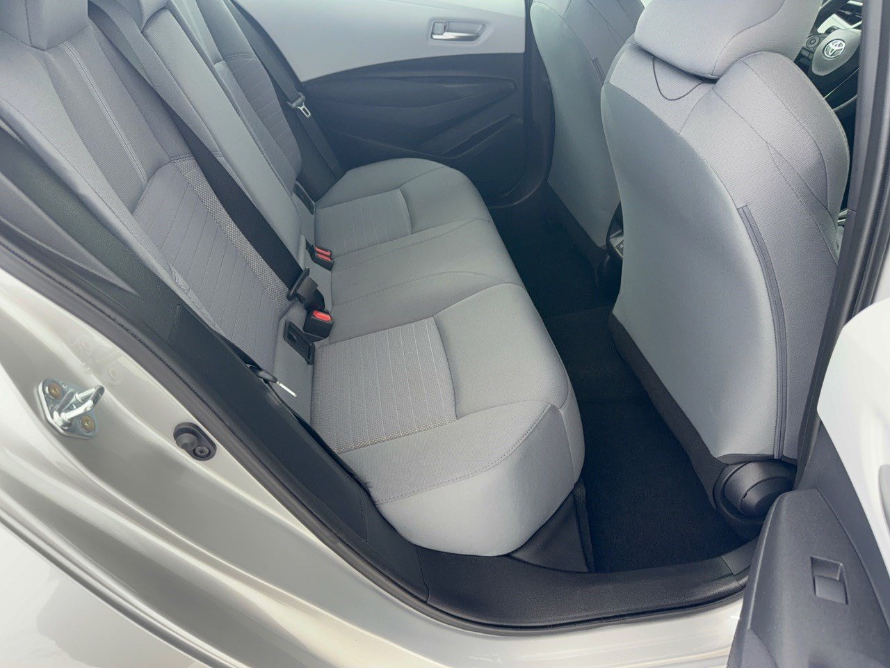 Certified 2026 Toyota Corolla SE FWD image 29