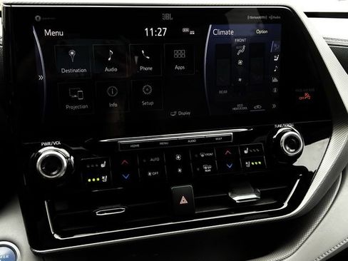 Used 2021 Toyota Highlander Platinum AWD/4WD image 21