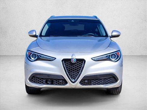 Used 2020 Alfa Romeo Stelvio Ti AWD/4WD image 2