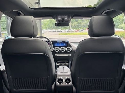 New 2025 Mercedes-Benz GLA 250 4MATIC image 18