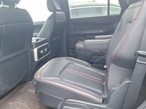 Used 2024 Ford Expedition Limited image 15