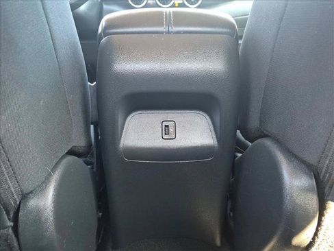 Used 2024 Nissan Sentra SV FWD image 23