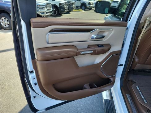 Used 2021 RAM 1500 Laramie image 29