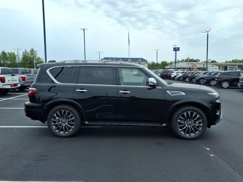 Used 2024 Nissan Armada Platinum w/ Captain's Chairs Package AWD/4WD image 7