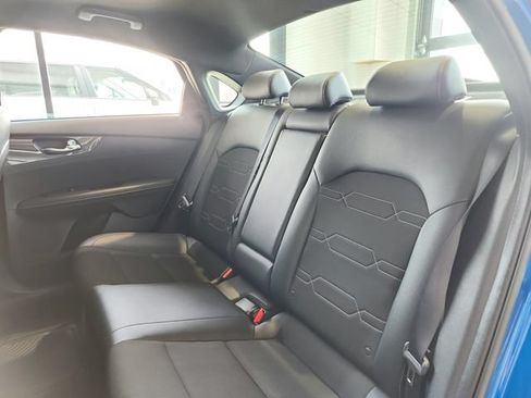 Certified 2023 Kia Forte GT-Line FWD image 17