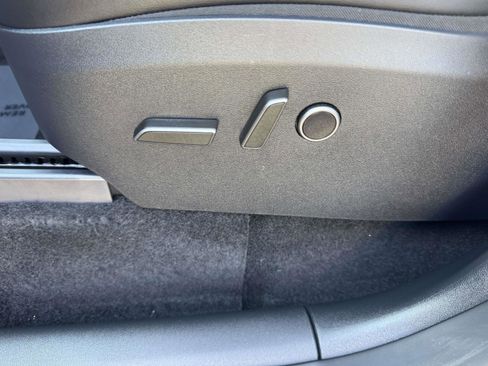 Used 2024 Tesla Model Y Performance image 20