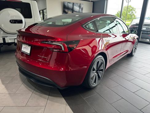 Used 2024 Tesla Model 3 Long Range AWD/4WD image 4