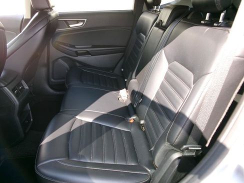 Used 2024 Ford Edge SEL AWD/4WD image 10