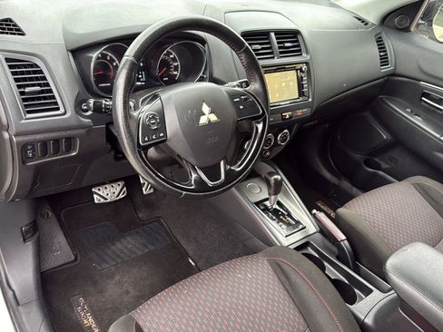 Used 2018 Mitsubishi Outlander Sport LE FWD image 15