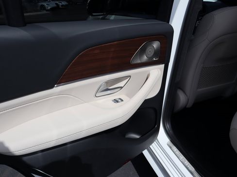 New 2026 Mercedes-Benz GLE 450 4MATIC image 19