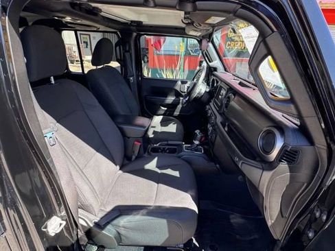 Used 2020 Jeep Gladiator Sport w/ Quick Order Package 24S AWD/4WD image 15