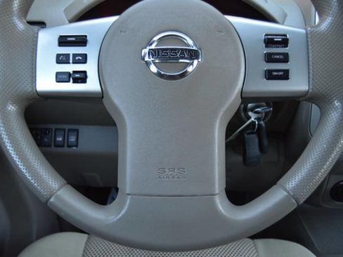 Used 2014 Nissan Frontier SV w/ SV Value Truck Package image 20