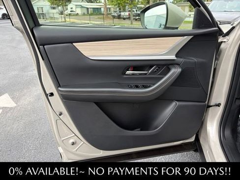 Used 2026 MAZDA CX-90 3.3 Turbo w/ Preferred Package AWD/4WD image 7