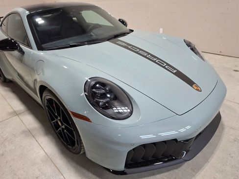 Used 2025 Porsche 911 Carrera 4 GTS AWD/4WD image 68