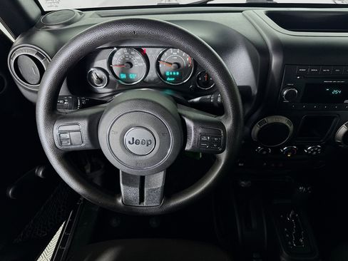 Used 2017 Jeep Wrangler Sport image 16