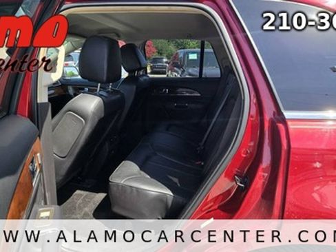 Used 2013 Lincoln MKX FWD image 30