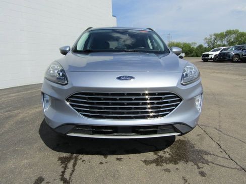 Used 2022 Ford Escape Titanium FWD image 3