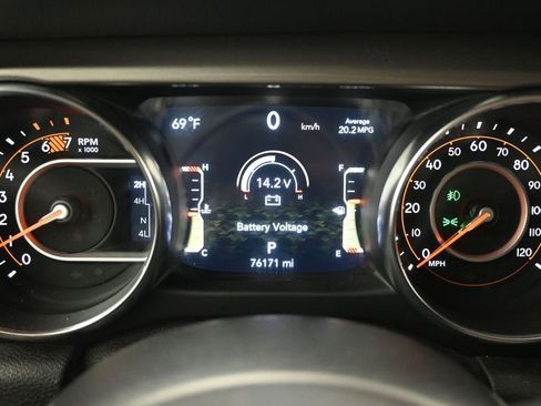 Used 2021 Jeep Wrangler Unlimited Sahara image 14