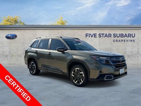 Used 2025 Subaru Forester Limited AWD/4WD image 1