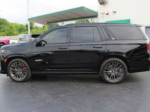 Used 2023 Cadillac Escalade V AWD/4WD image 7
