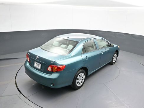 Used 2010 Toyota Corolla LE FWD image 37