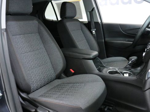 Used 2023 Chevrolet Equinox LT image 28