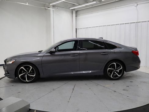 Used 2020 Honda Accord Sport image 9