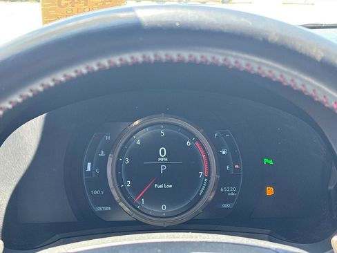 Used 2016 Lexus RC 200t RWD image 8