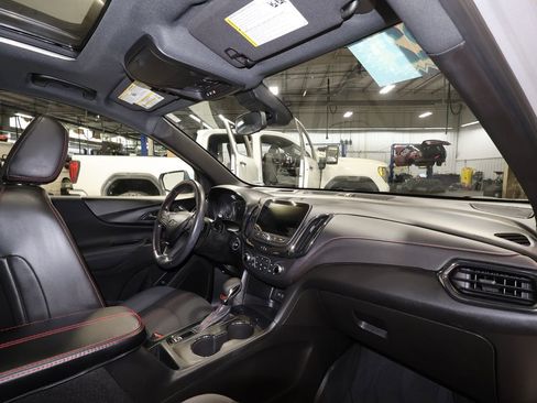 Used 2022 Chevrolet Equinox RS w/ Infotainment Package AWD/4WD image 27