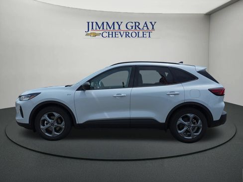 Used 2025 Ford Escape ST-Line FWD image 2