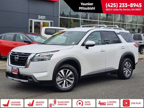 Used 2025 Nissan Pathfinder SL AWD/4WD image 1