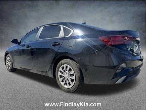 Certified 2023 Kia Forte LX image 5