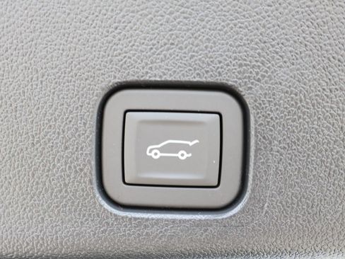 New 2026 Chevrolet Traverse LT w/ Enhanced Driving Package FWD image 31