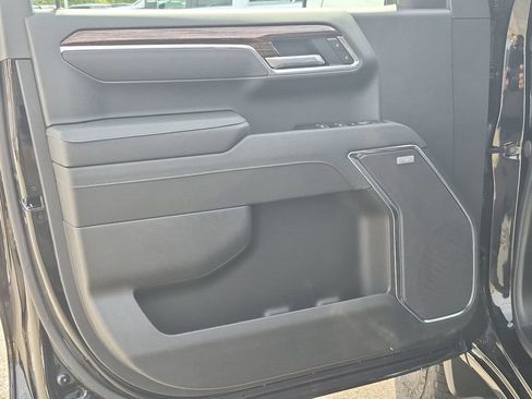 New 2026 GMC Sierra 1500 Elevation w/ Elevation Premium Package AWD/4WD image 9