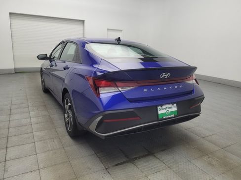 Used 2025 Hyundai Elantra Sport FWD image 5