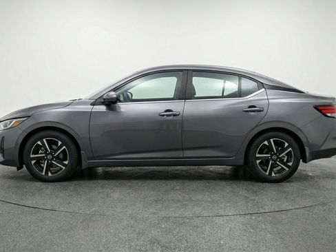 Used 2025 Nissan Sentra SV FWD image 5