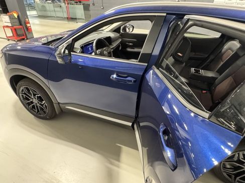 New 2026 Nissan Kicks SR w/ SR Premium Package AWD/4WD image 21