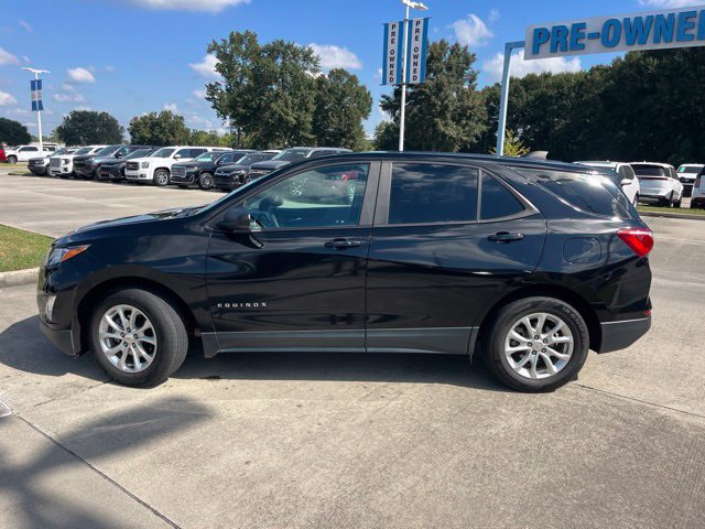 Used 2020 Chevrolet Equinox LS w/ LS Convenience Package FWD image 3