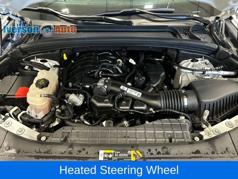 Used 2023 Jeep Grand Cherokee Laredo w/ Luxury Tech Group I AWD/4WD image 13